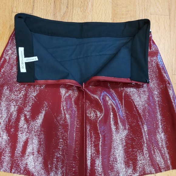 💥HOT ITEM💥 Patent Leather Varsity Skirt in Maroon - Picture 9 of 12
